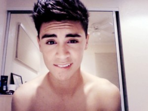 boy-cute-hot-one-direction-zayn-malik-favim.com-277540_large.jpg